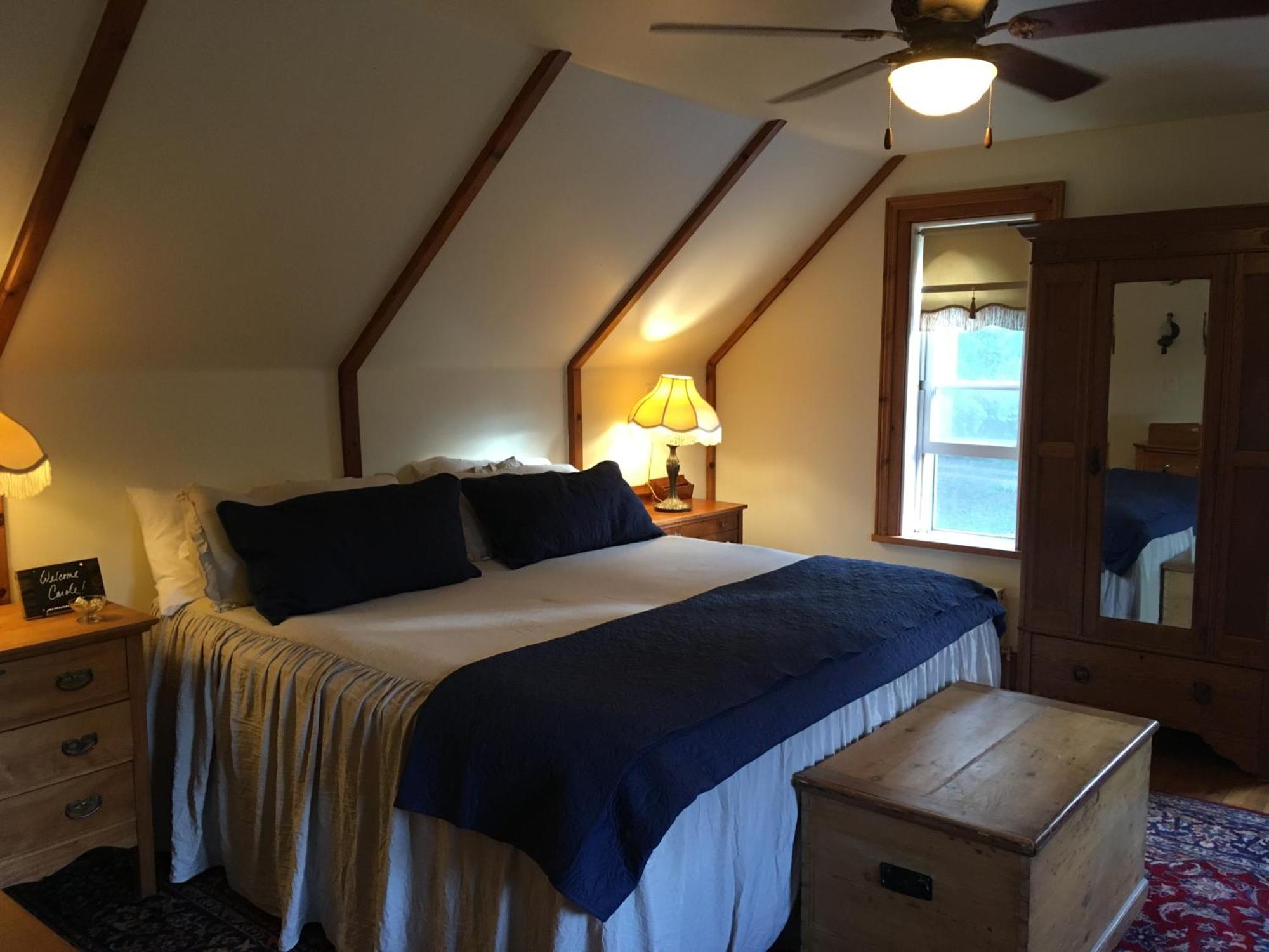Sawyer'S Creek Bed And Breakfast Algonquin Highlands Exterior photo
